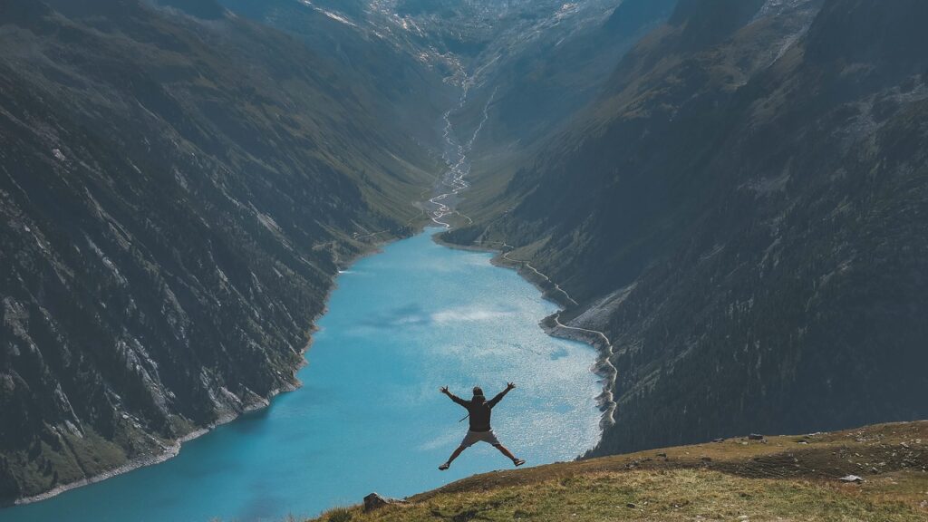 nature, happy, people, man, valley, mountain, hill, trek, travel, adventure, blue happy, blue happiness